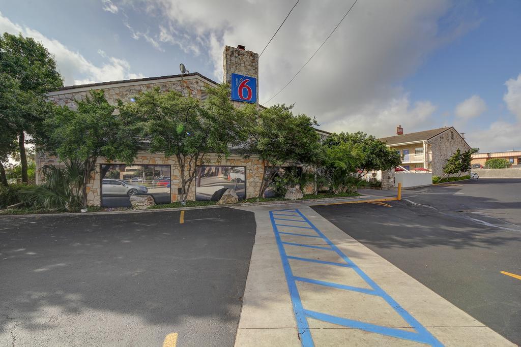 Motel 6-San Antonio, Tx - Northwest Medical Center Bagian luar foto